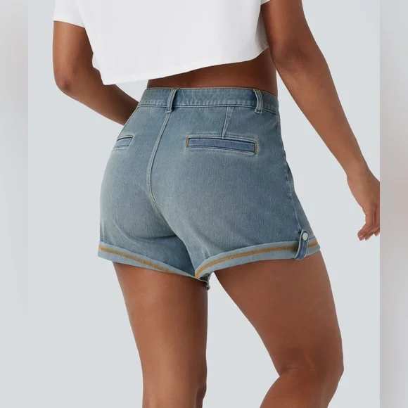 Halara Flex Mid Rise Pocket Rolled Hem Washed Denim Shorts Blue M NWT - Picture 2 of 8